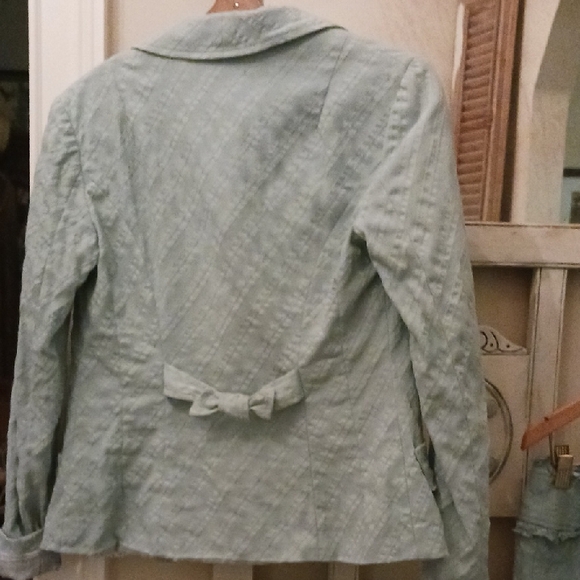 Nanette Lepore Adorable Aqua Suit; Jacket, Skirt, Flared Pant - Picture 16 of 16